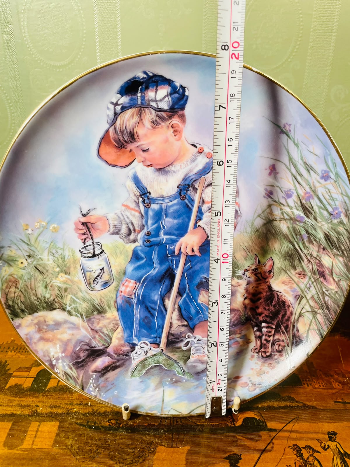 The Leonardo Collection “A Good Catch” Christine Haworth Porcelain Plate 20cm