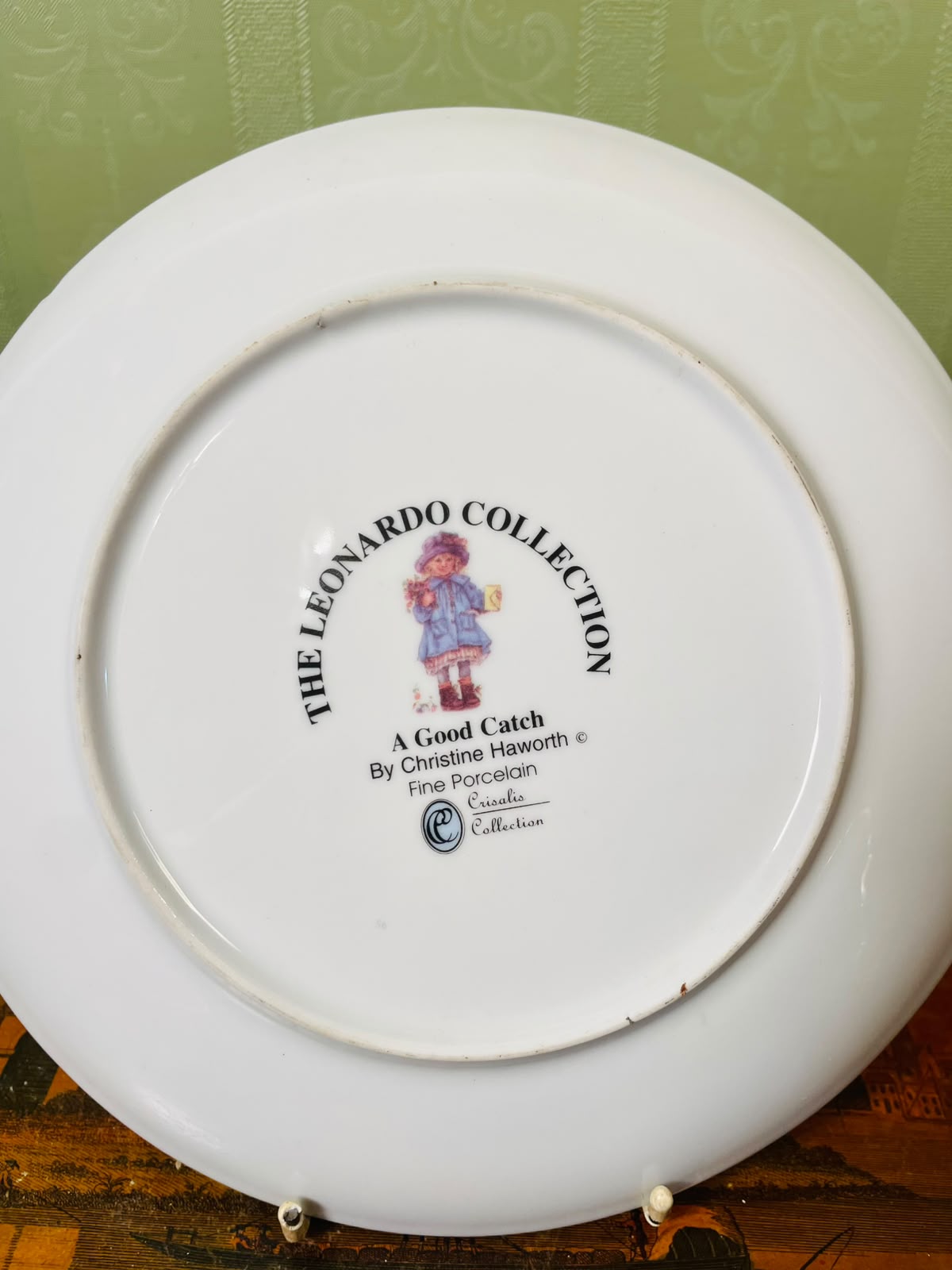The Leonardo Collection “A Good Catch” Christine Haworth Porcelain Plate 20cm