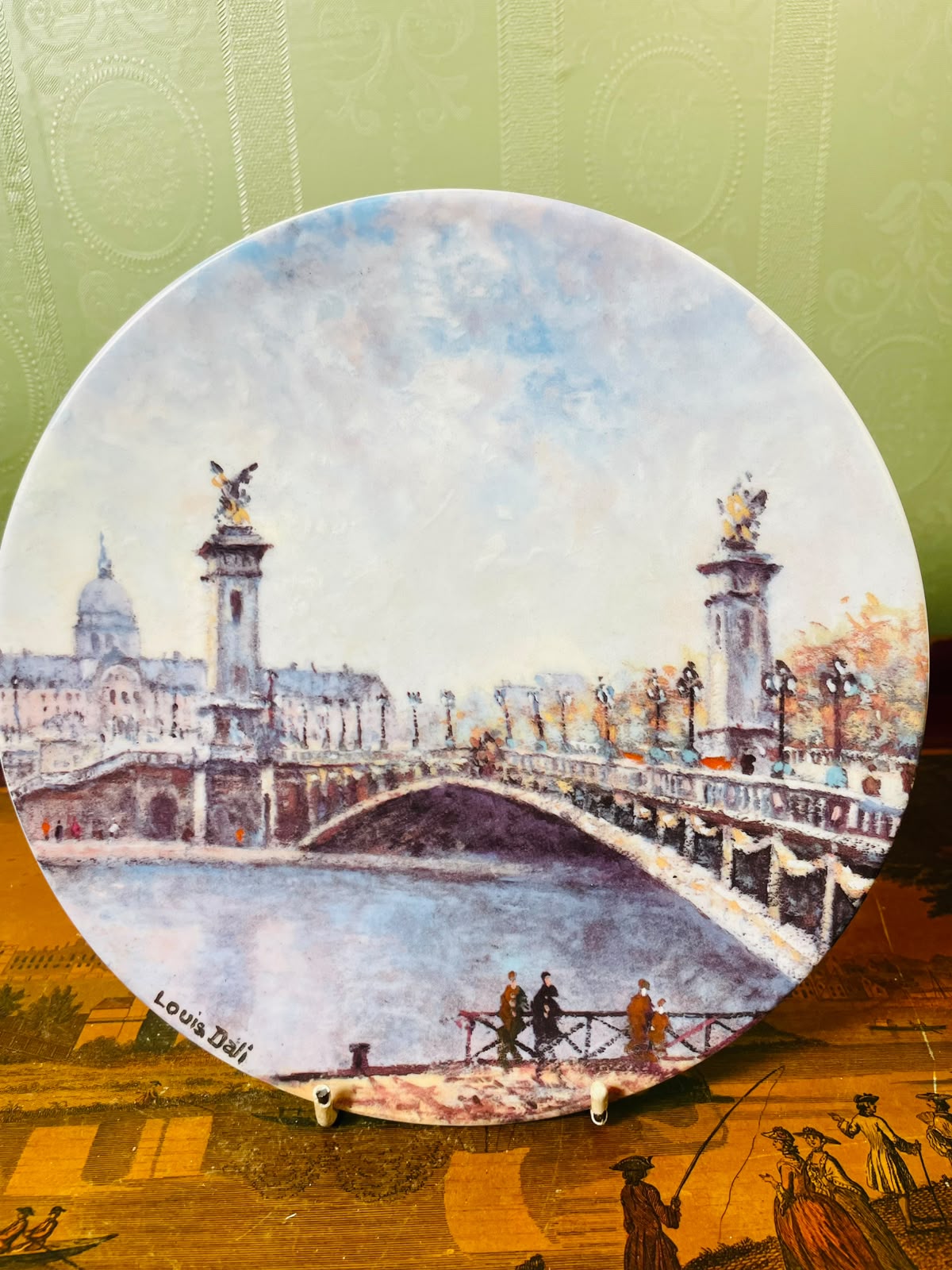Porcelaine de Limoges Le Pont Alexandre III Wall Plate 21cm