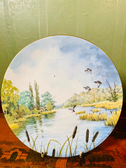 Royal Doulton Rustling Reeds Elizabeth Gray Wall Plate 8 in