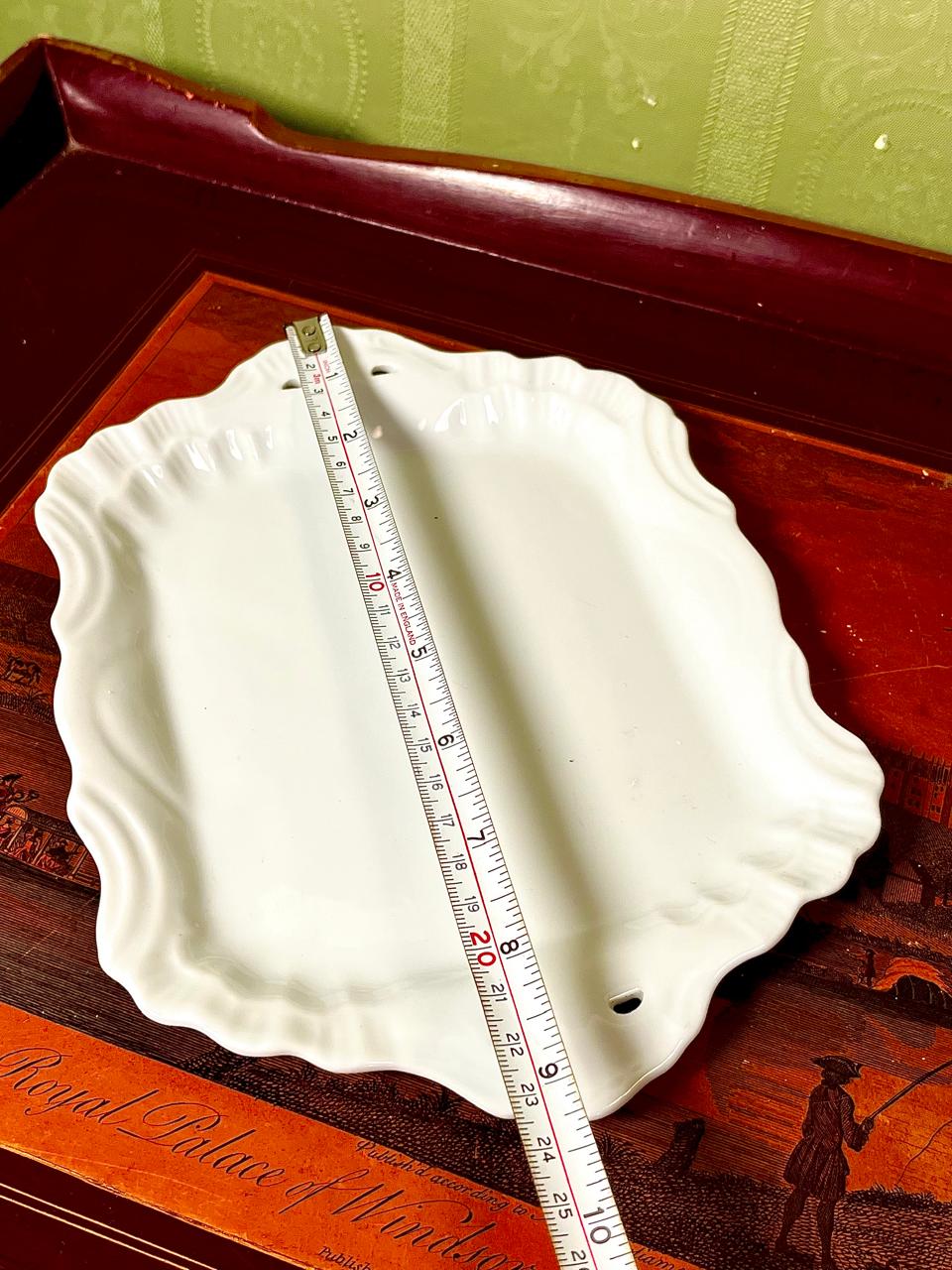 White Ceramic Scalloped Serving Platter 24 cm