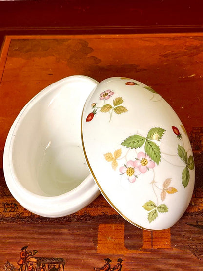 Wedgwood Bone China Strawberry Floral Lidded Box, 4.5 in