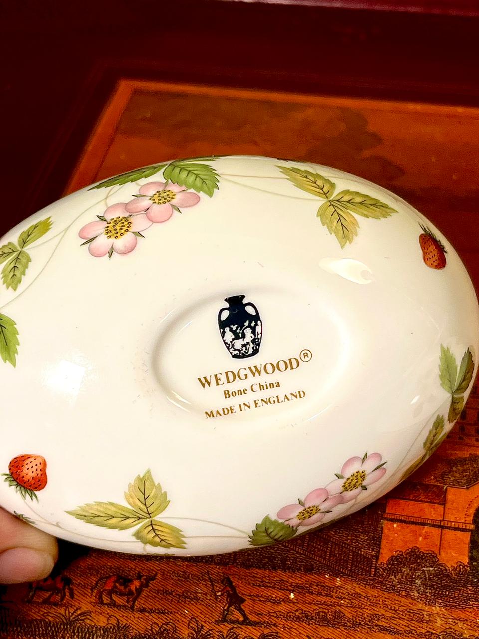 Wedgwood Bone China Strawberry Floral Lidded Box, 4.5 in