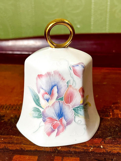 Aynsley Little Sweetheart Fine Bone China Bell – 3.25 in