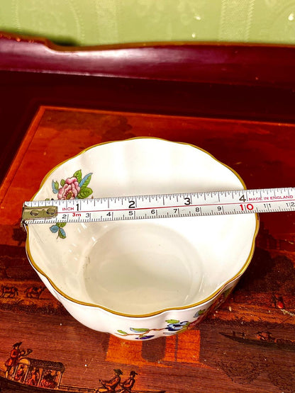 Aynsley Pembroke Var-I-Ete Bone China Bowl – 4.25 in