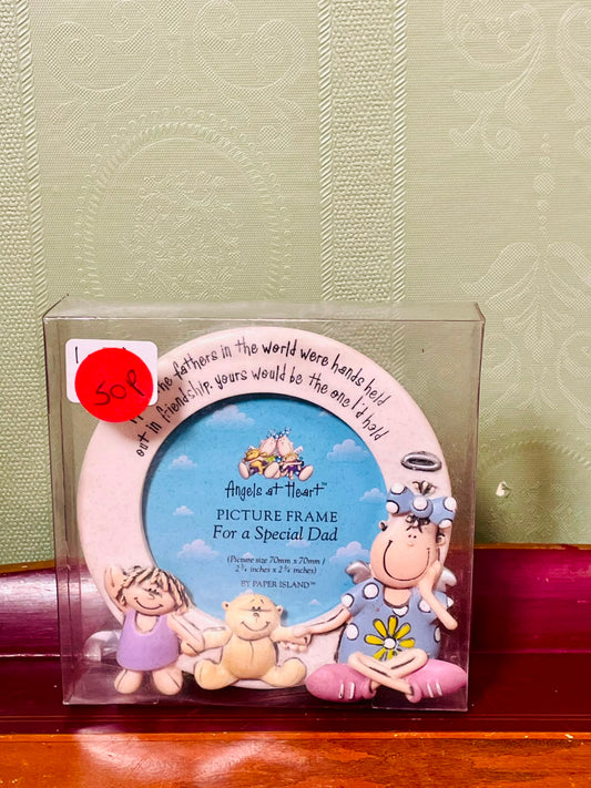 Friendship Angel Photo Frame with Raised Figures Approx. 11cm