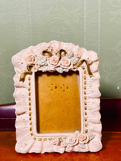 Vintage Floral Rose Resin Photo Frame Cream & Gold 13cm