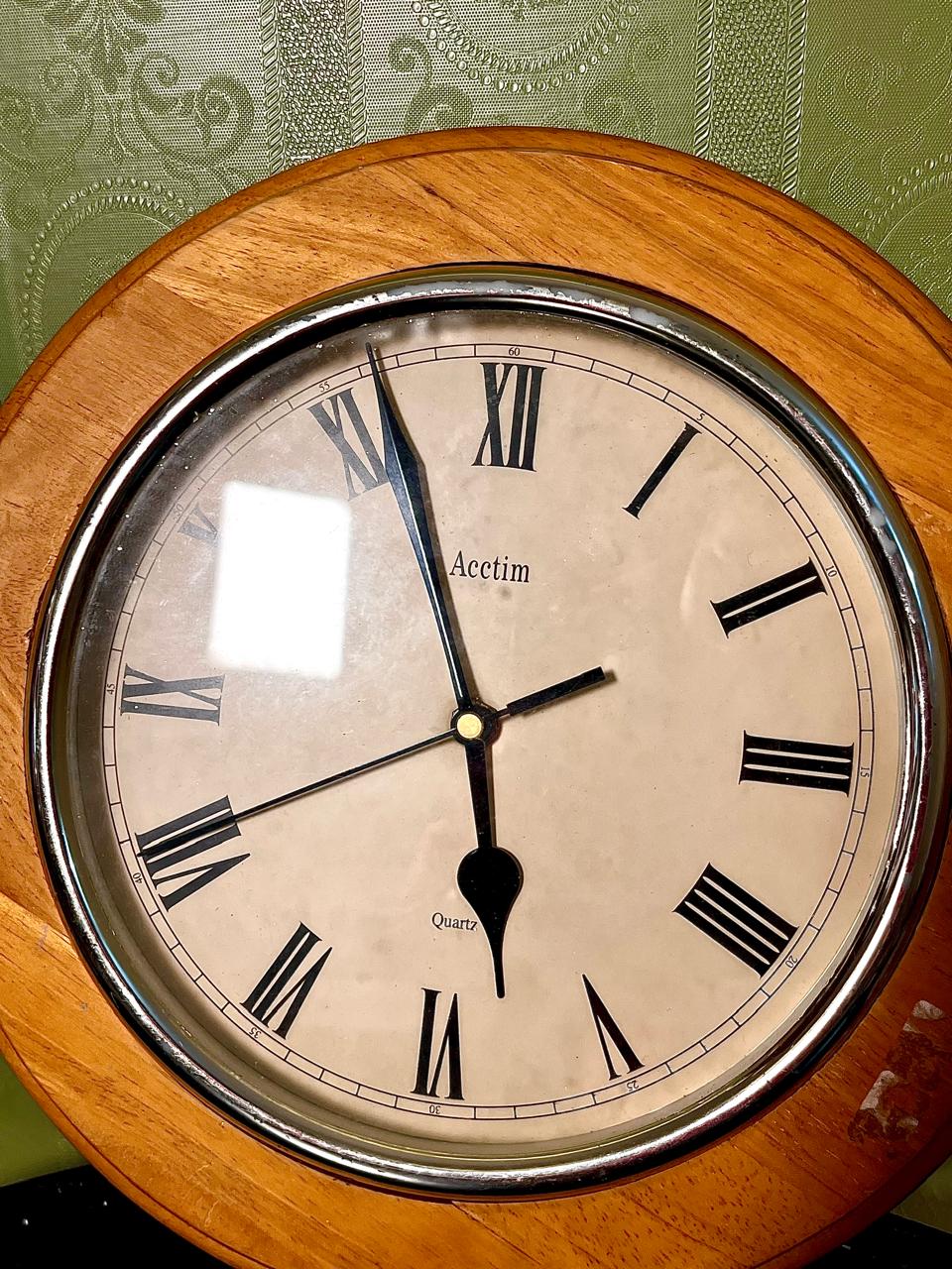 Vintage Actim Quartz Wooden Wall Clock 28cm