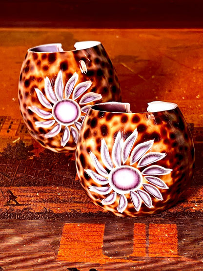 Vintage Floral Ceramic Vases Brown & Cream 2-Piece Set Approx. 2"