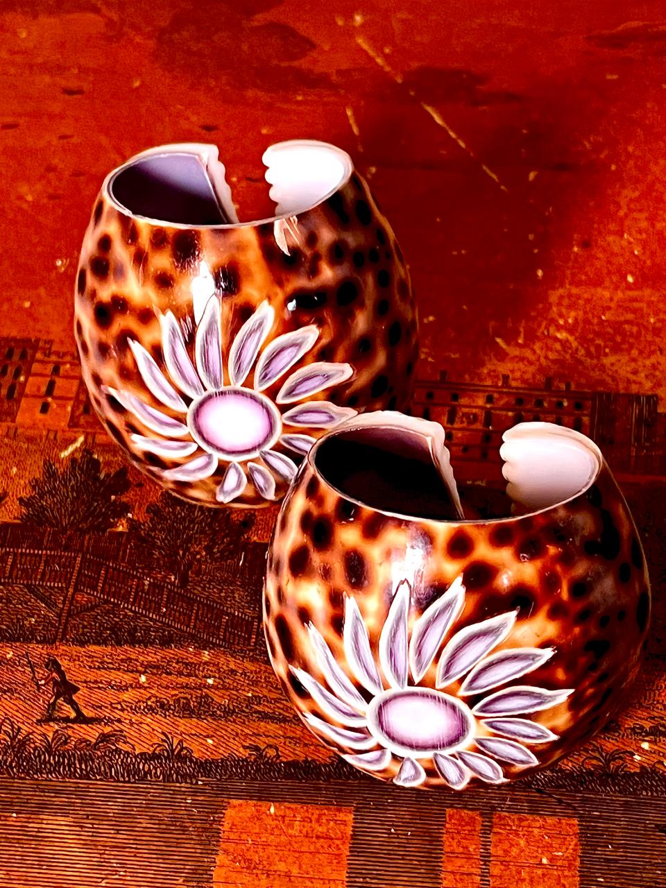 Vintage Floral Ceramic Vases Brown & Cream 2-Piece Set Approx. 2"