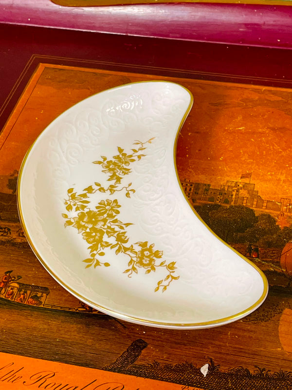 White & Gold Floral Crescent Serving Dish 18.5cm