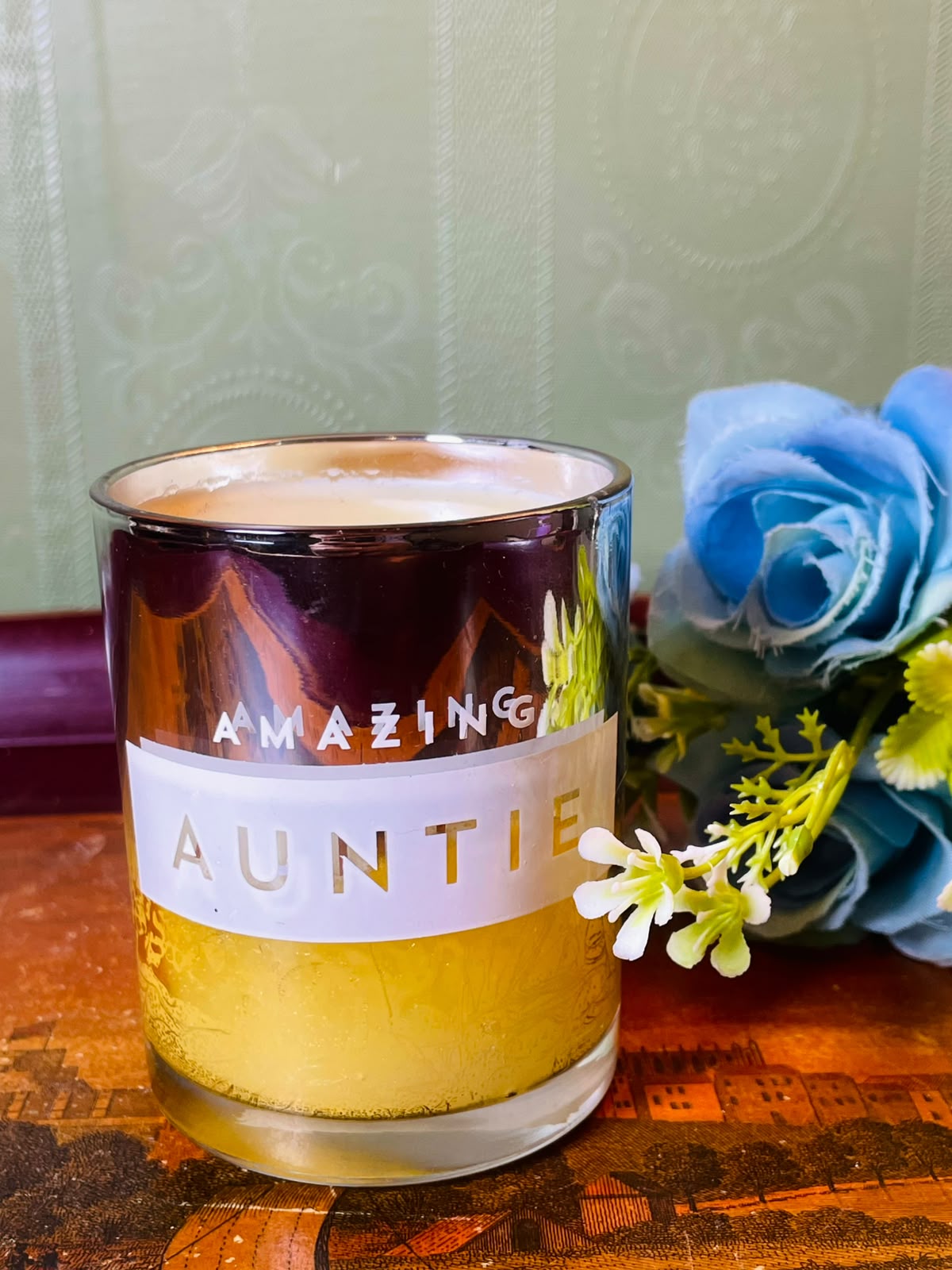 Amazing Auntie Yellow Candle in Clear Crystal Holder 9 cm
