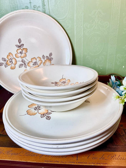 English Floral Dinner Plates & Bowls 8-Piece Set