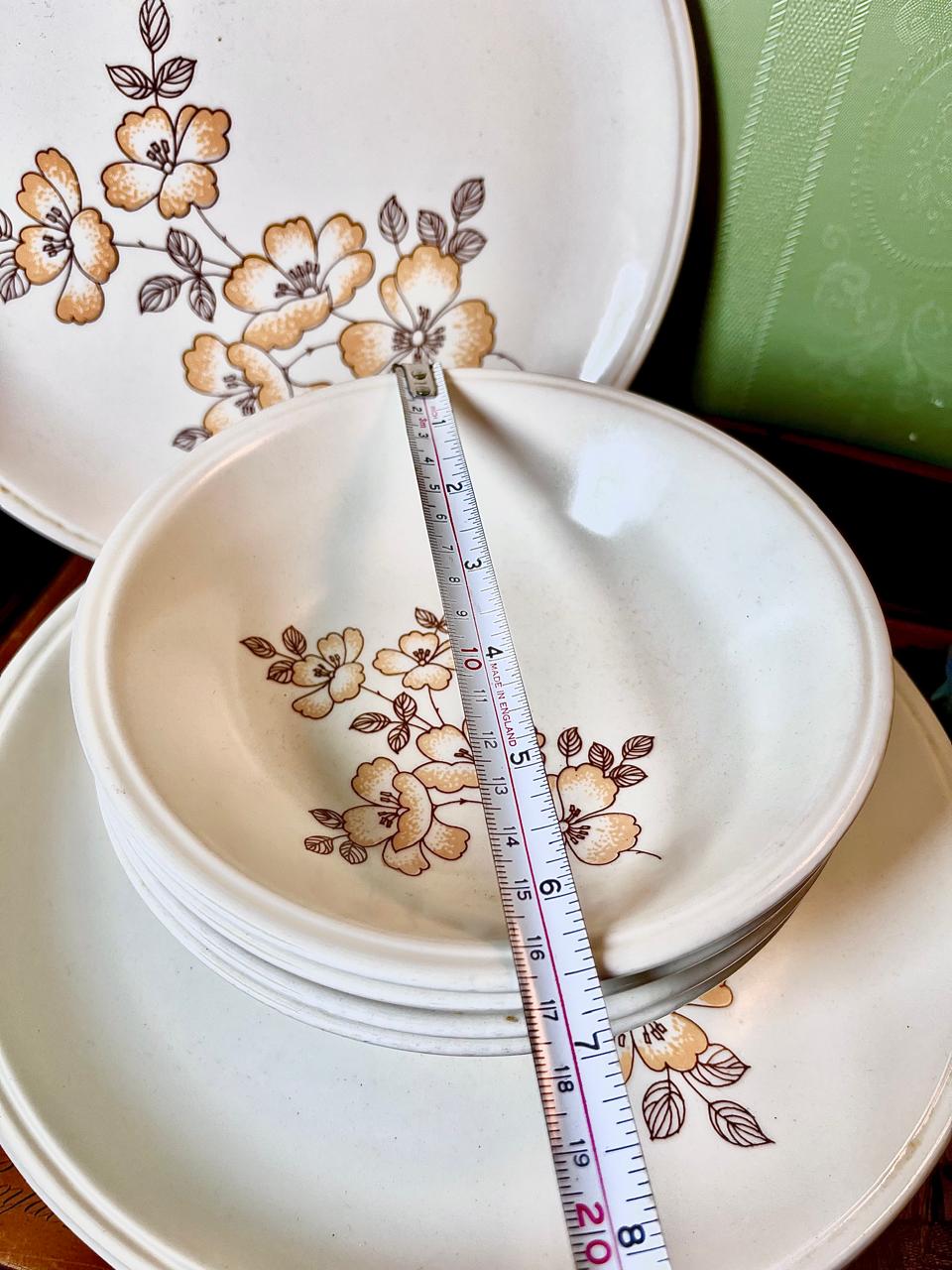 English Floral Dinner Plates & Bowls 8-Piece Set