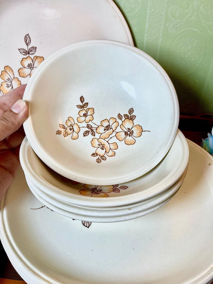 English Floral Dinner Plates & Bowls 8-Piece Set