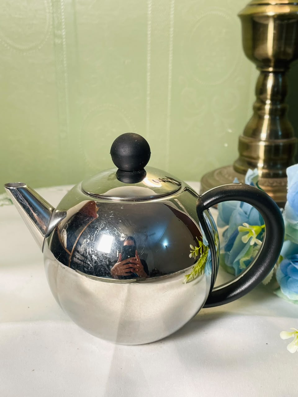 Vintage Polished Metal Teapot with Black Handle, 13 cm