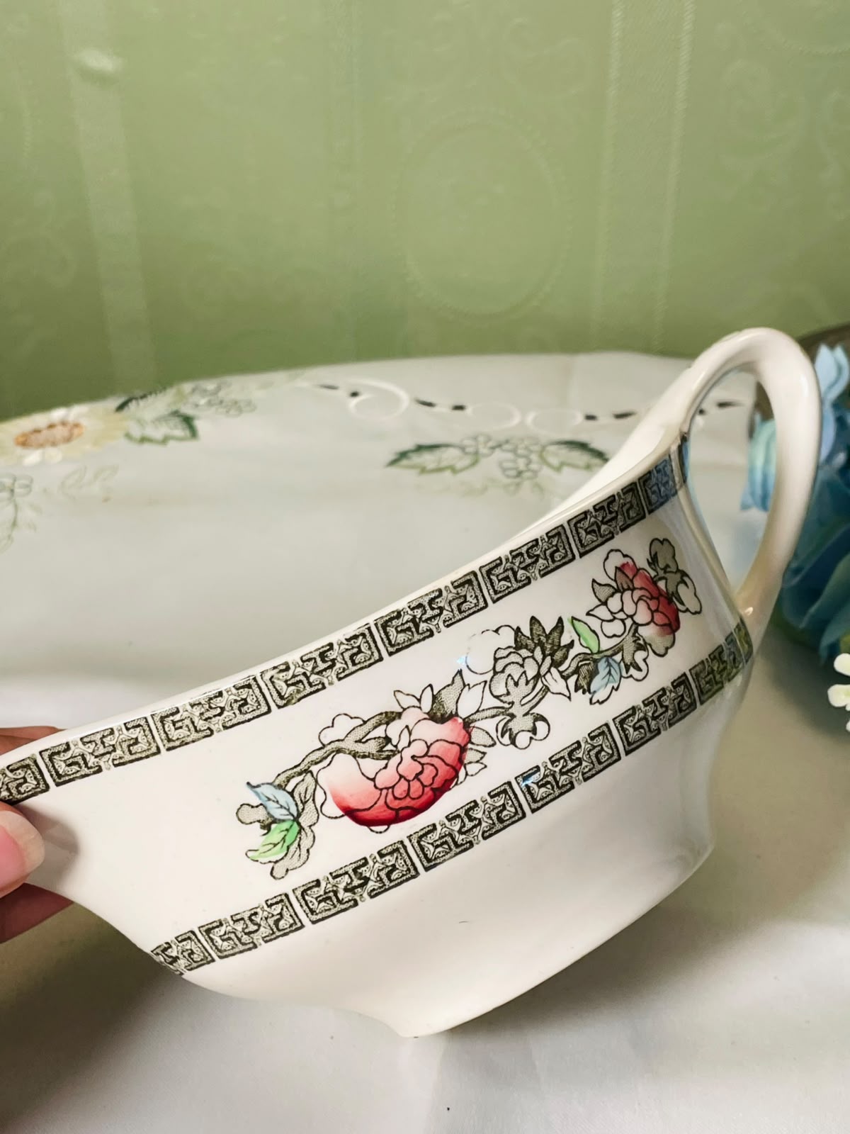 Vintage Floral Indian Tree Johnson bro England Gravy boat 8.5 Inch 1 Piece