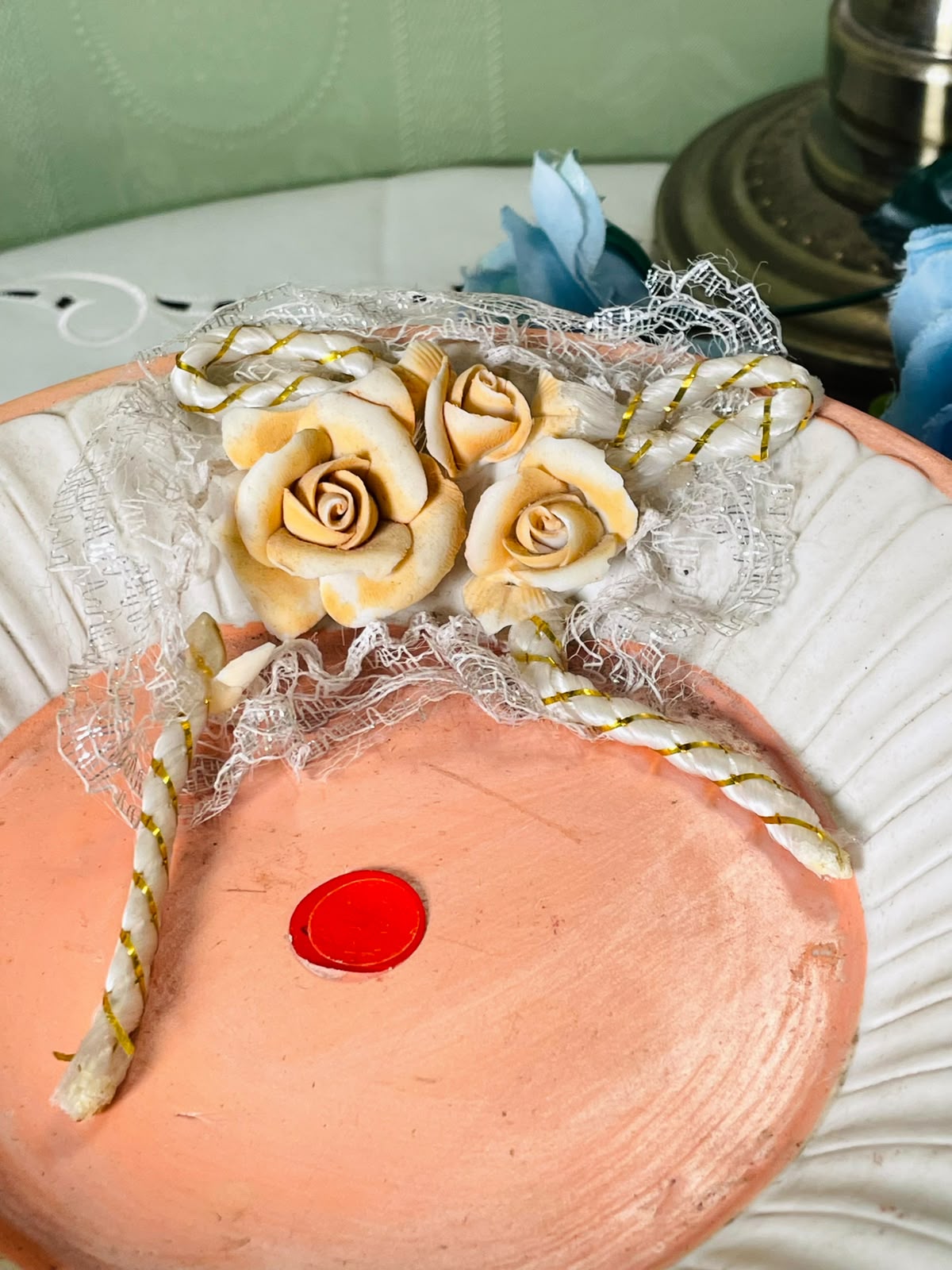 Vintage Peach Cream Floral Pedestal Cake Stand  5 Inch 1 Piece