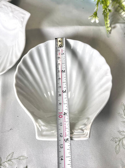 Vintage White Shell-Shaped Ceramic Dishes 3-Piece Set 12 cm