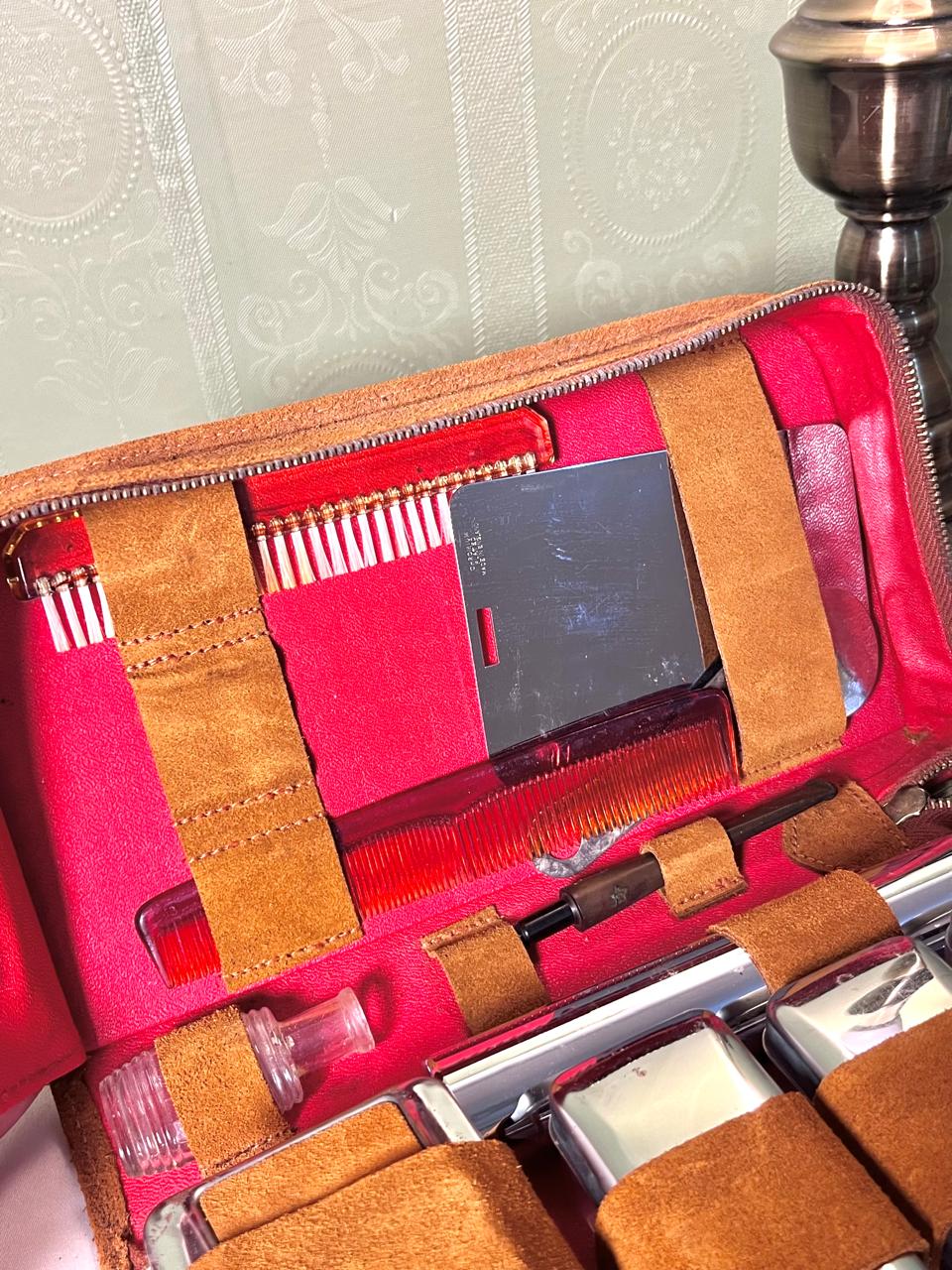 Vintage Multi-Piece Grooming Travel Set in Brown Zip Case