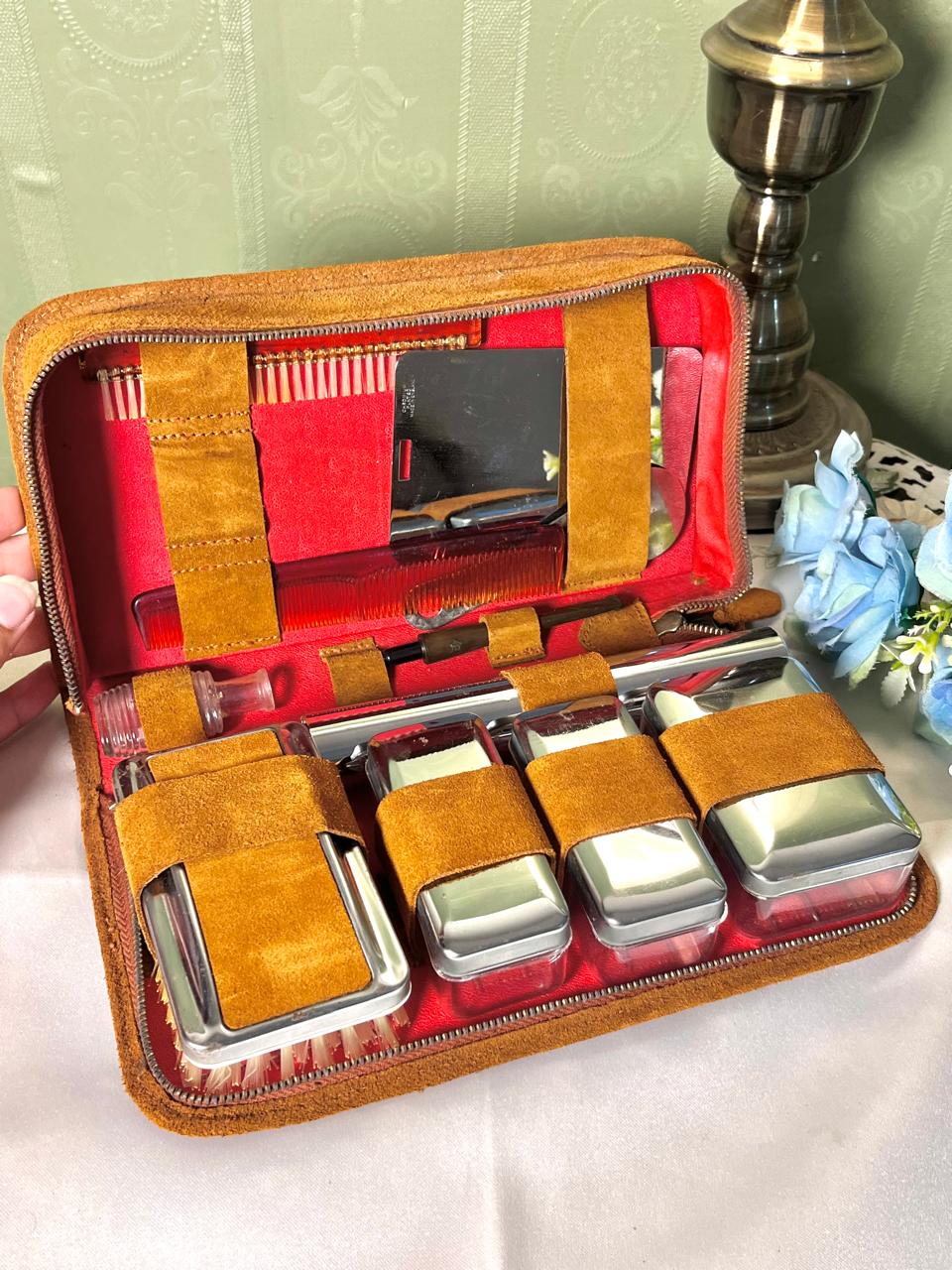 Vintage Multi-Piece Grooming Travel Set in Brown Zip Case