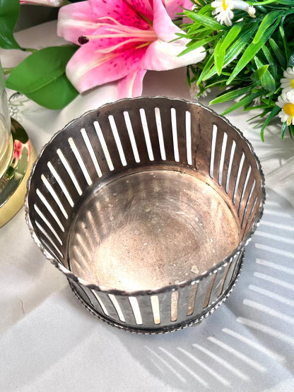 Silver-Tone Round Slotted Decorative Holder 11 cm