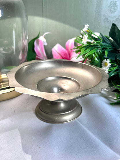 Vintage Silver-Tone Scalloped Serving Cake stand 7 Inch 1 Piece