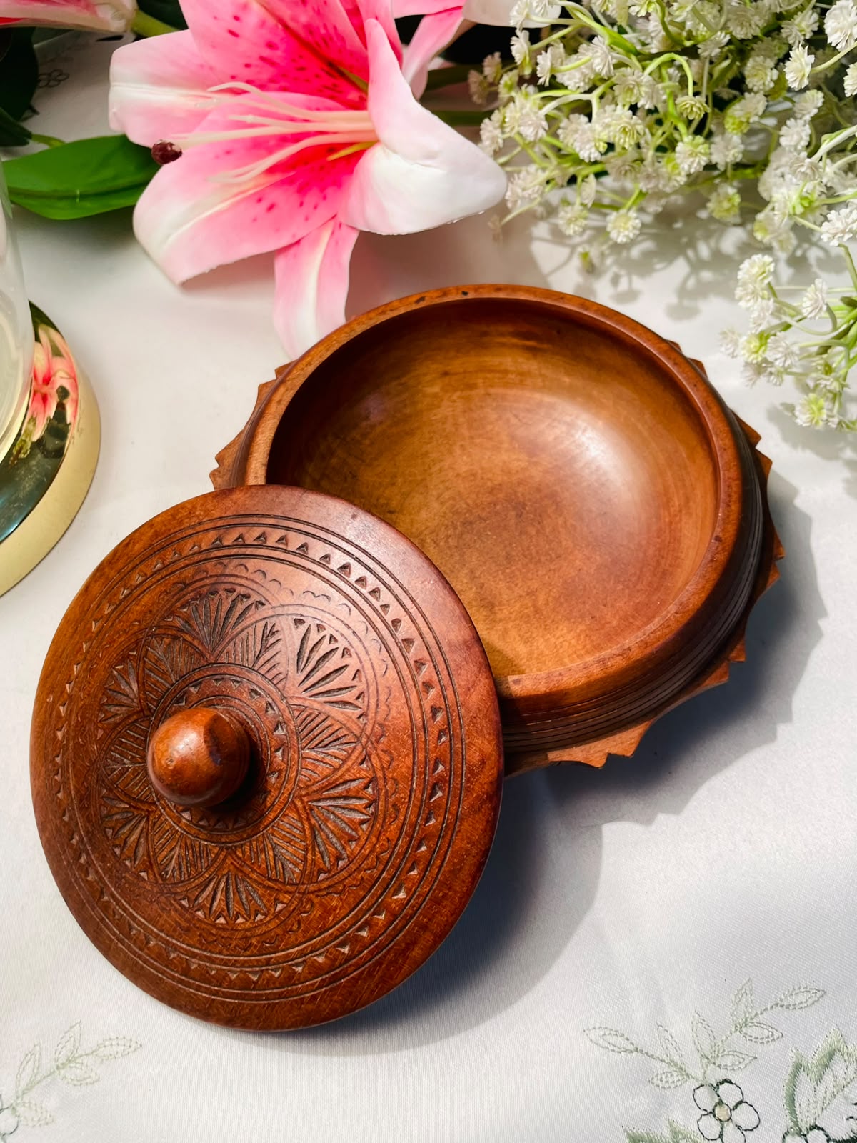 Carved Wooden Lidded Serving Bowl – Approx. 5 Inches