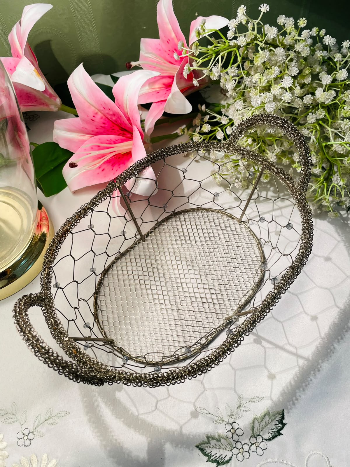 Silver-Tone Wire Serving Basket – Approx. 10 Inches