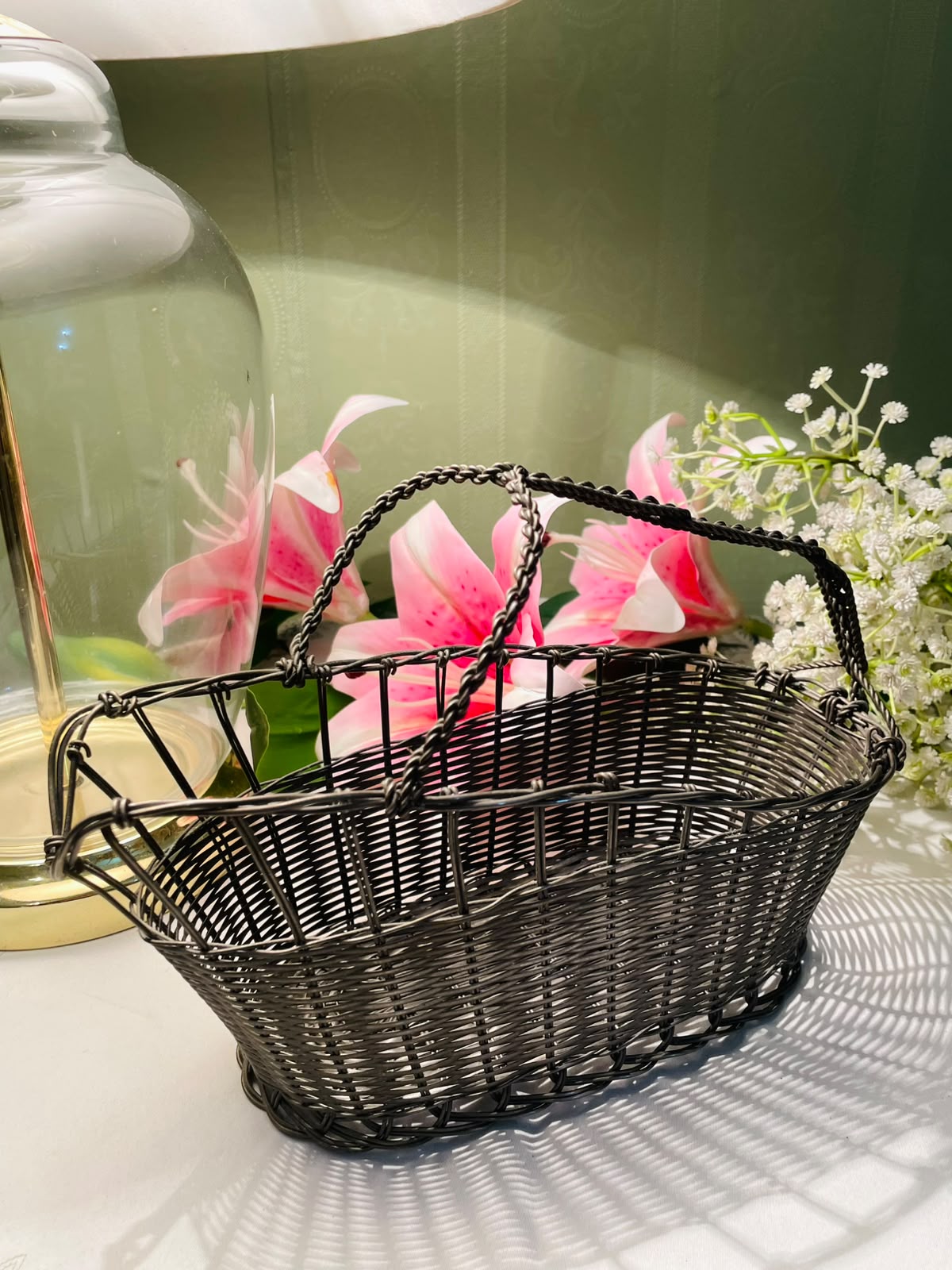 Dark Metal Wire Serving Basket – Approx. 10 Inches