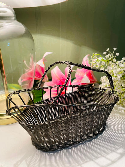 Dark Metal Wire Serving Basket – Approx. 10 Inches