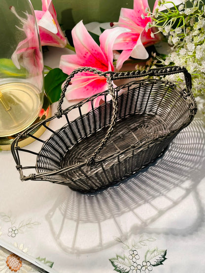 Dark Metal Wire Serving Basket – Approx. 10 Inches
