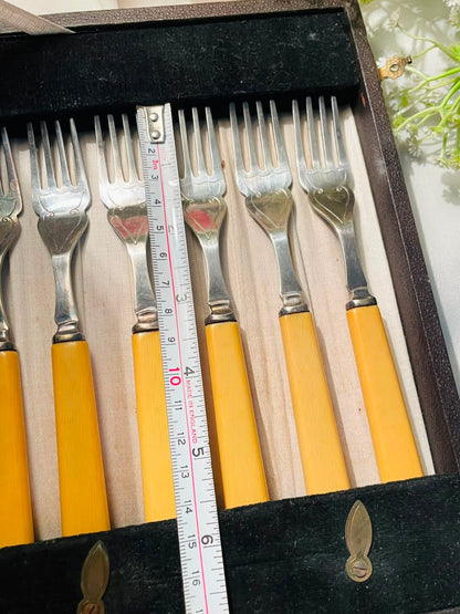 Yellow Handle Silver-Tone Cutlery Set – 12 Piece Boxed Set
