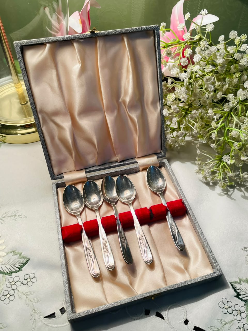 Silver-Tone Dessert Spoons – 5 Piece Boxed Set