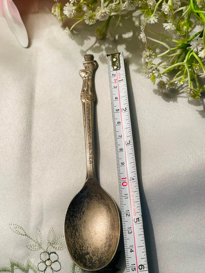 Huckleberry Hound Silver-Tone Souvenir Spoon – Approx. 6 Inches