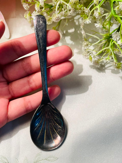 Shell Pattern Silver-Tone Serving Spoon – Approx. 4.5 Inches