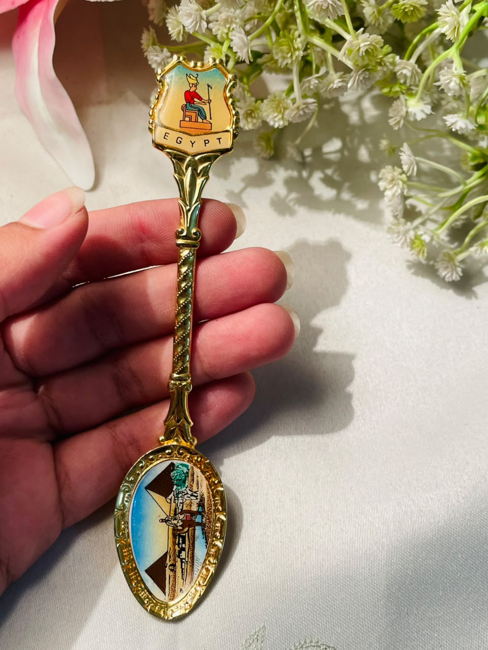 Egypt Gold-Tone Souvenir Spoon with Pyramid Design – 5 Inches