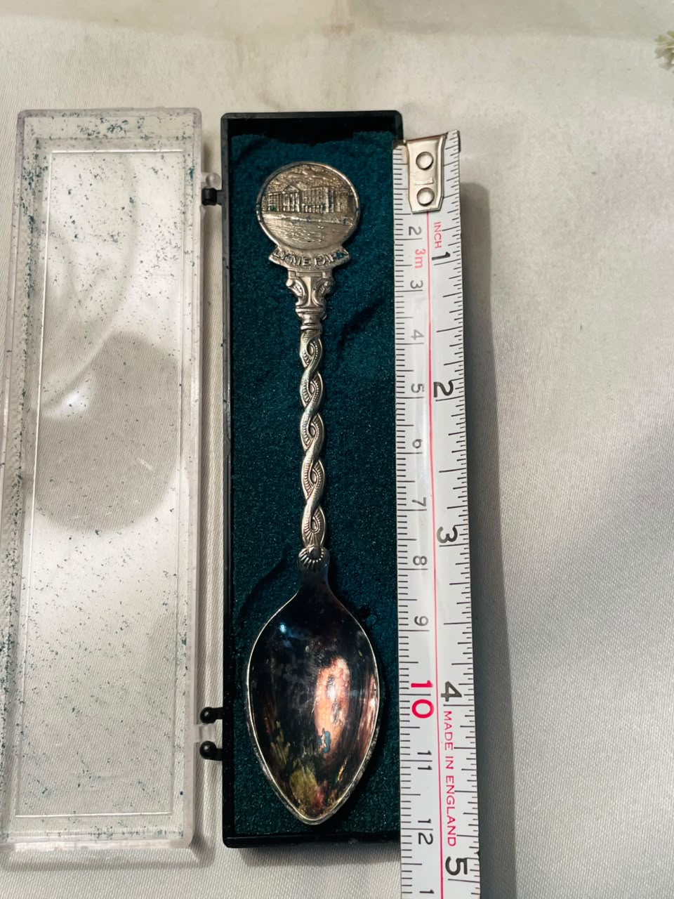 America Building Motif Silver-Tone Souvenir Spoon – 4.5 Inches