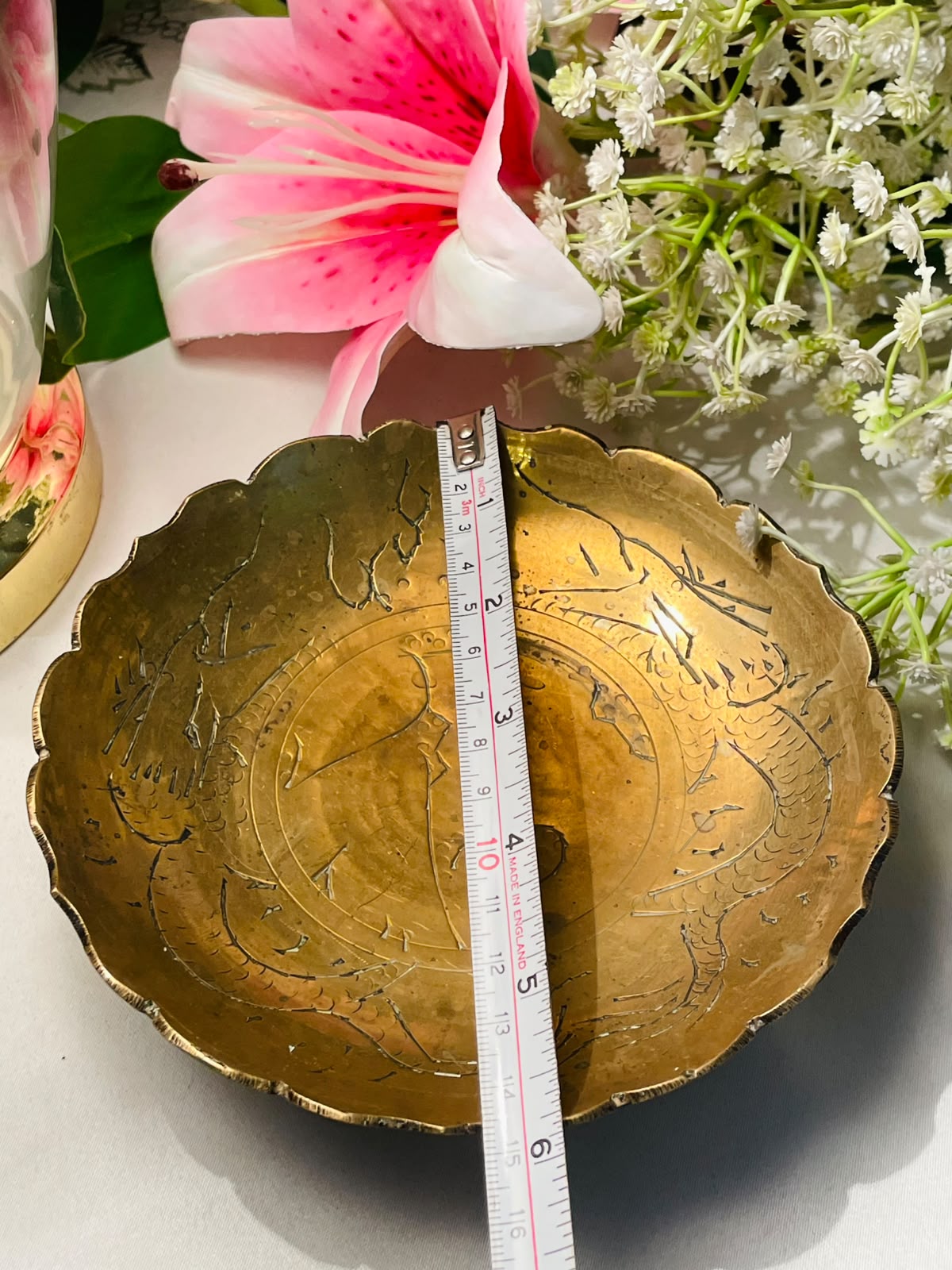 Gold-Tone Dragon Engraved Decorative Bowl 14 cm