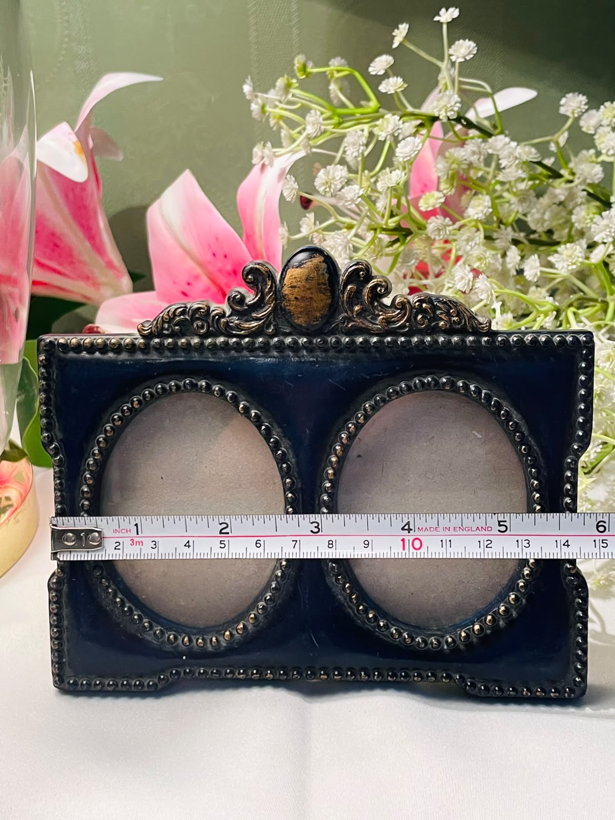 Vintage Double Oval Photo Frame Black Gold Ornate 15 cm