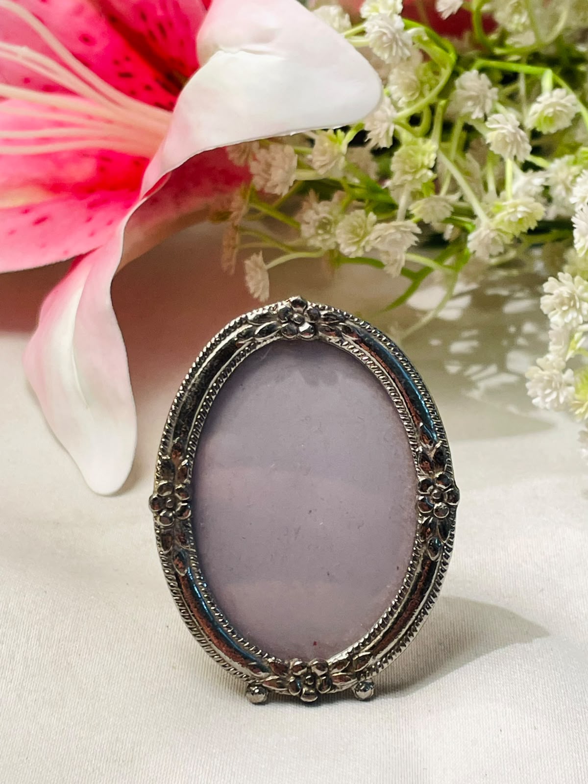 Vintage Oval Silver-Tone Photo Frame Ornate Floral 6 cm