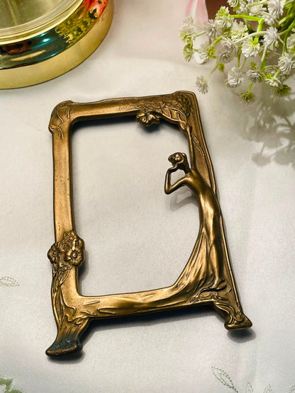 Vintage Gold-Tone Figural Photo Frame Floral Design 14 cm