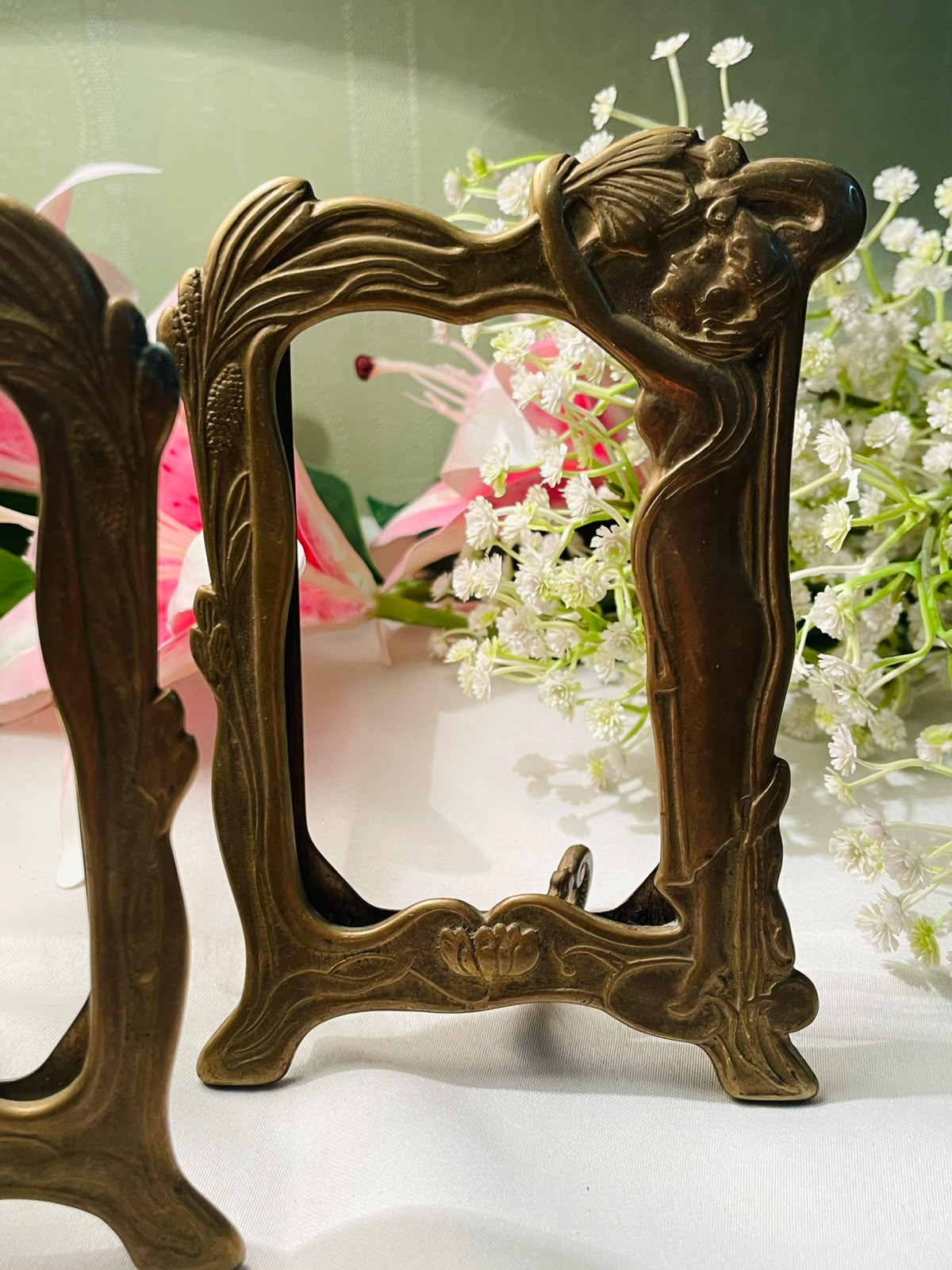 Vintage Brass -Tone Art Nouveau Style Photo Frame 14 cm
