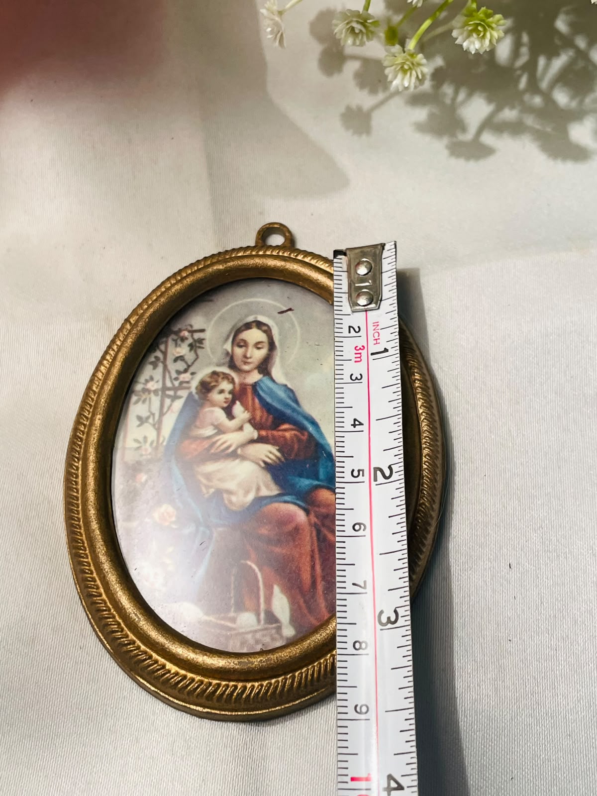 Vintage Madonna & Child Framed Print Gold-Tone Oval 9 cm