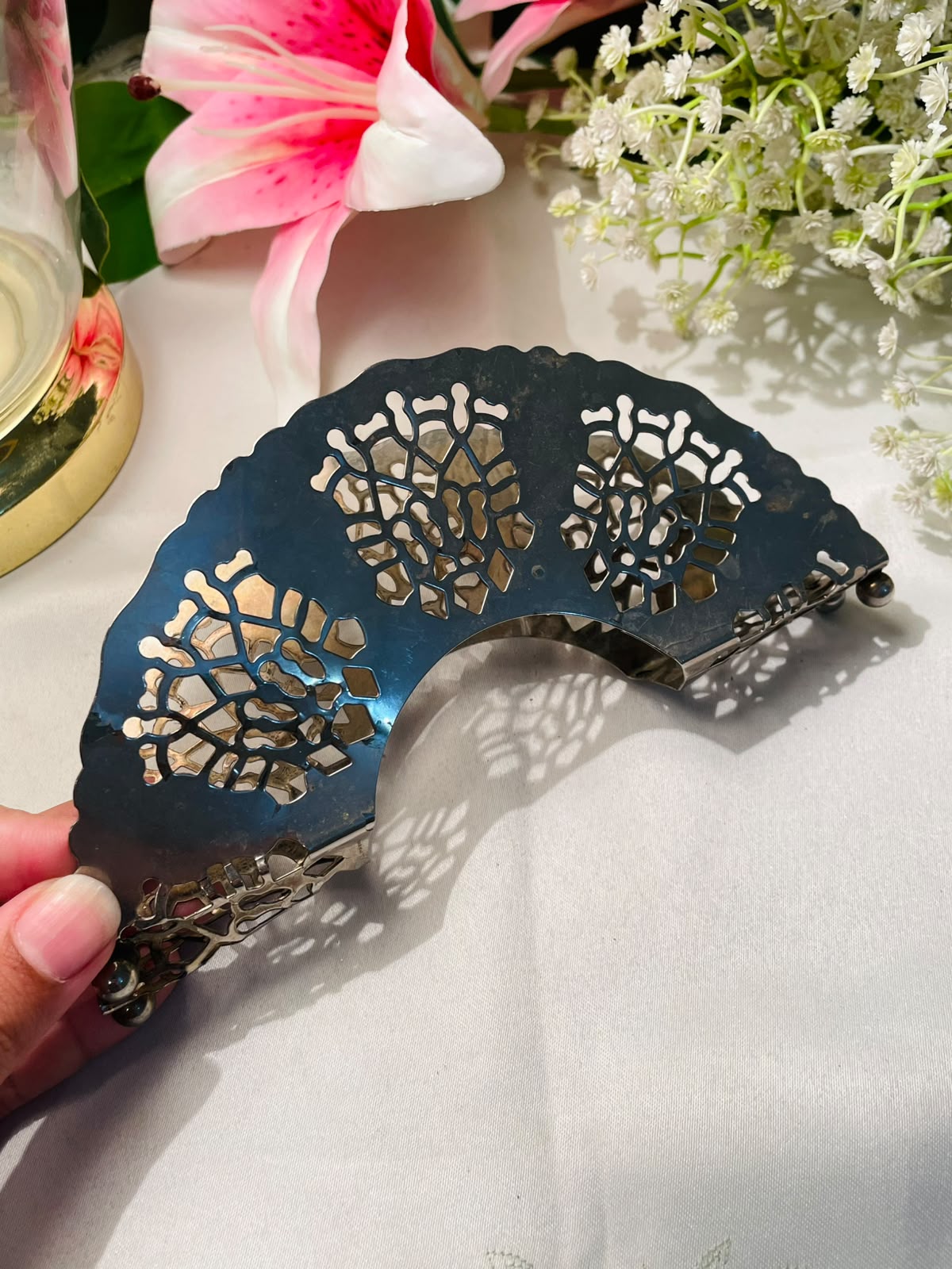 Silver-Tone Pierced Floral Napkin Holder 18 cm