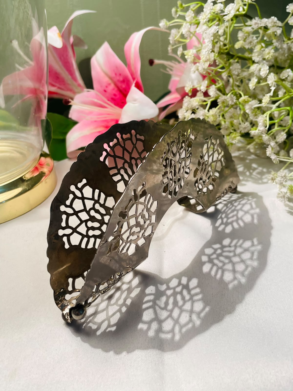 Silver-Tone Pierced Floral Napkin Holder 18 cm