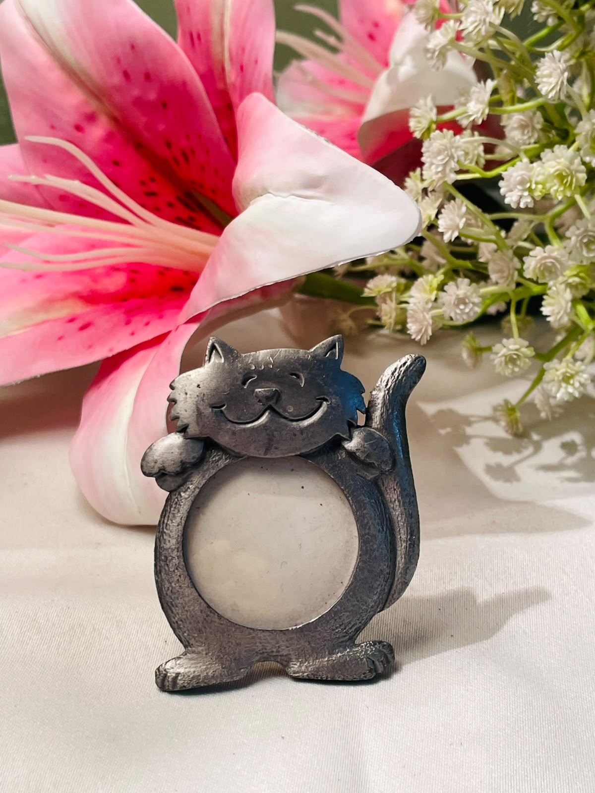 Silver-Tone Cat Mini Photo Frame – 2.5 Inch
