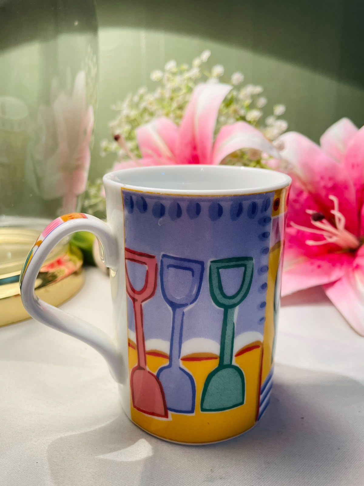 Vintage Multicolour Stemware Design Ceramic Mug 10 cm