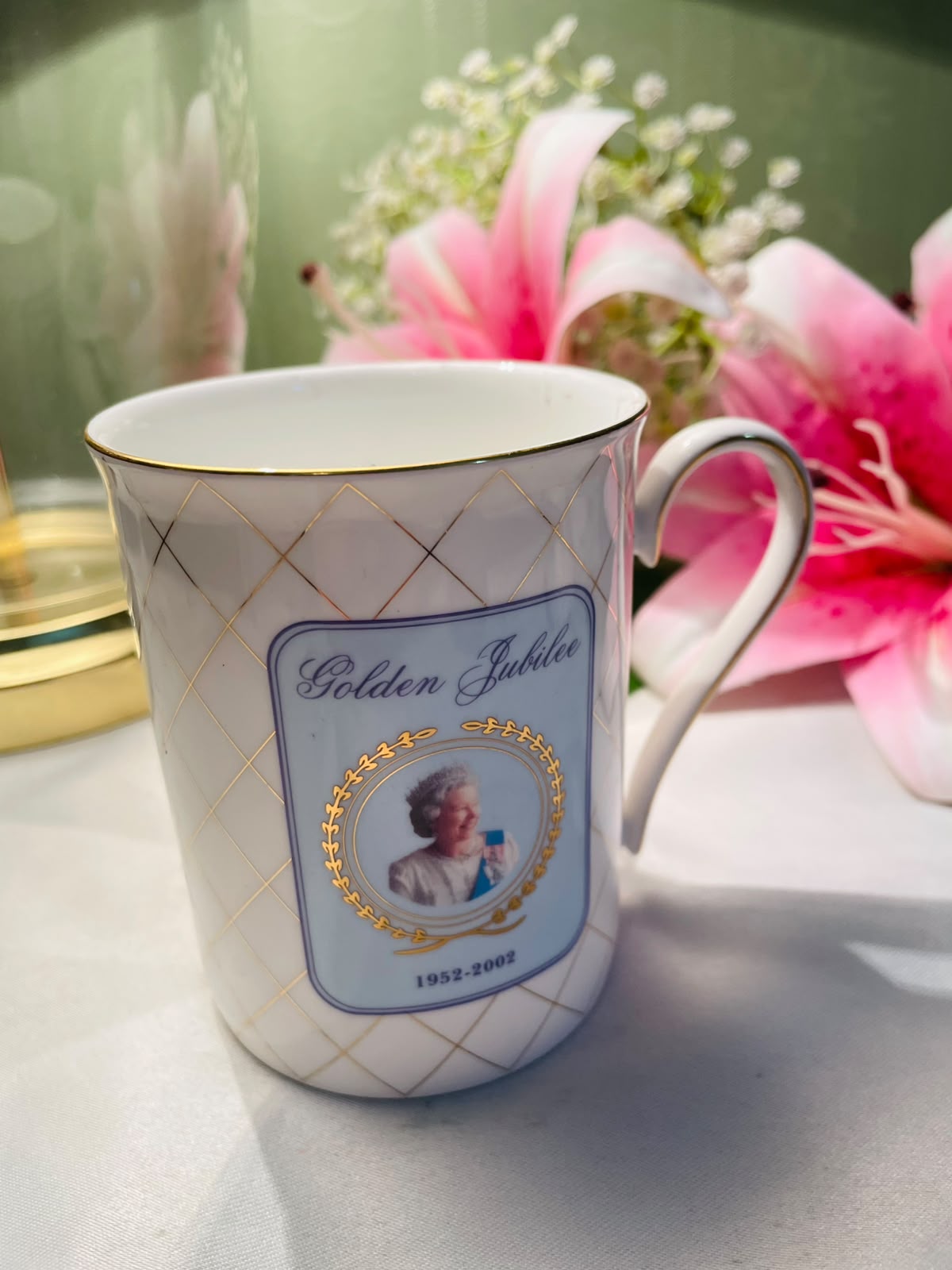 Golden Jubilee 1952–2002 Ceramic Commemorative Mug 10 cm