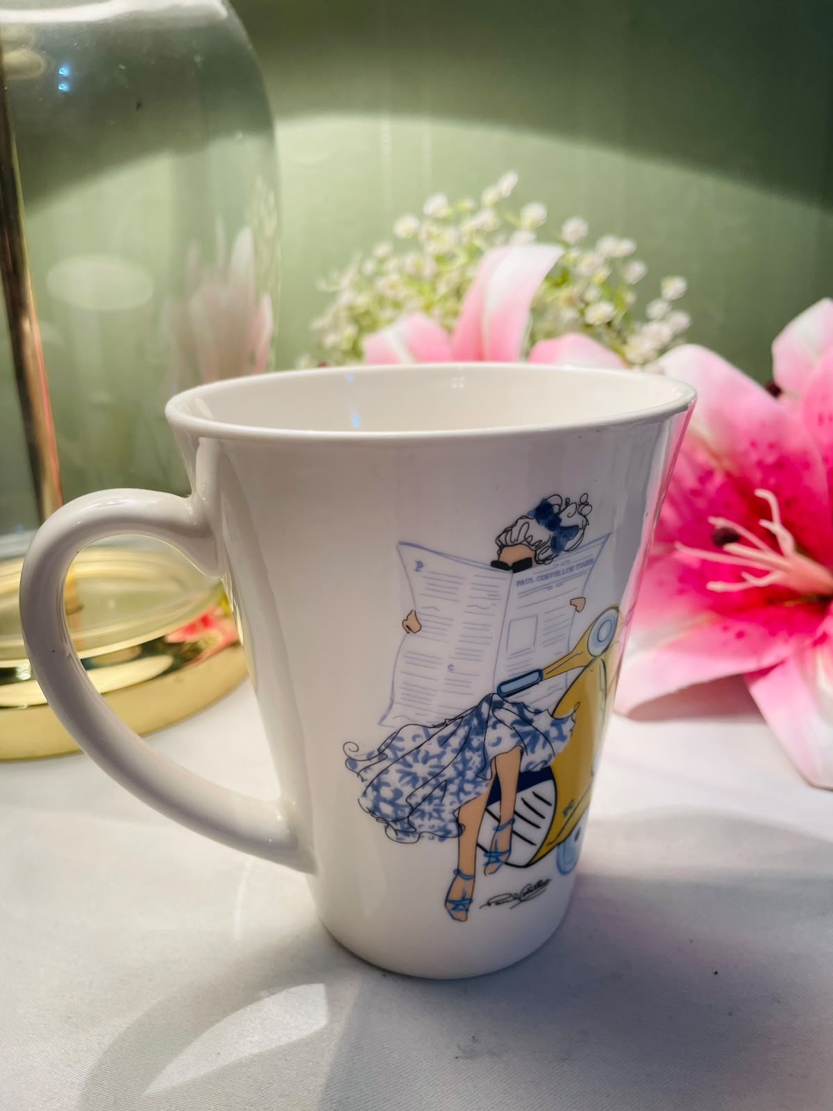 White Ceramic Mug Blue & Yellow Illustrated Design 10 cm